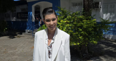 Saúde orienta sobre cuidados na menopausa no Dia Internacional da Mulher