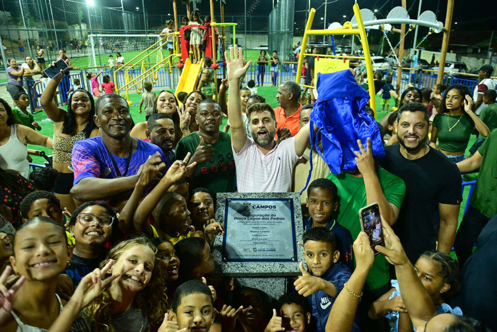 with 244405 Easy Resize.com