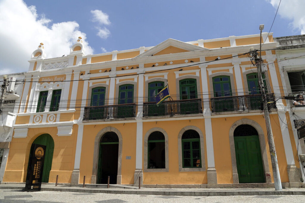 with 244457 Easy Resize.com