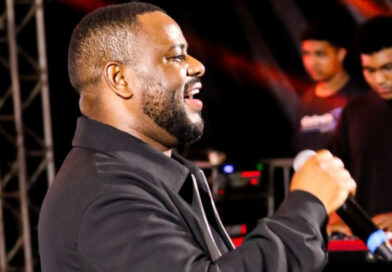 Samuel Messias e ministérios locais na 8ª edição do Adora Campos neste sábado