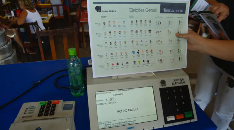 928825 tre demonstra urna abr2645 Easy Resize.com