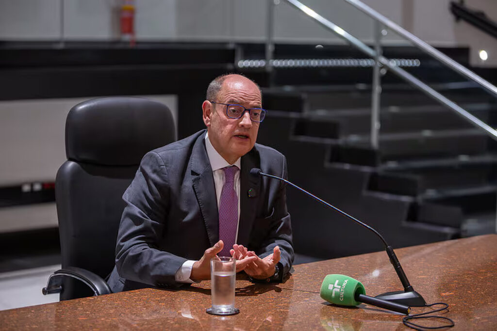 ricardo couto Easy Resize.com 1