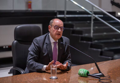 Governador em exercício do Rio promove nova troca de secretários