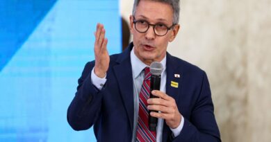 Gilmar Mendes pede inclusão de Romeu Zema em inquérito das fake news