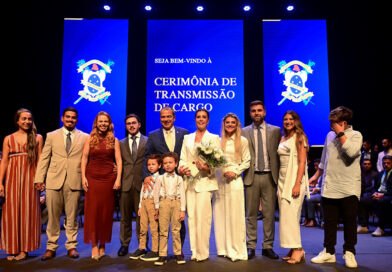 Wladimir Garotinho oficializa transmissão de cargo de prefeito de Campos para Frederico Paes