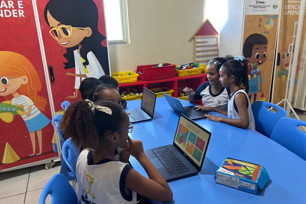 with 244905 Easy Resize.com