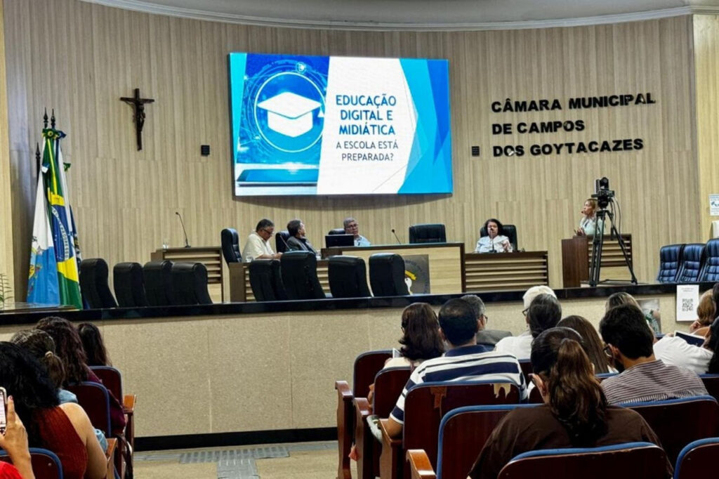 with 244979 Easy Resize.com