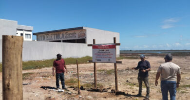 Prefeitura e Heliporto concluem cercamento em área de proteção no Farol