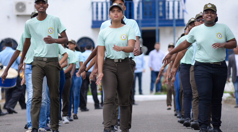 with 245321 Easy Resize.com