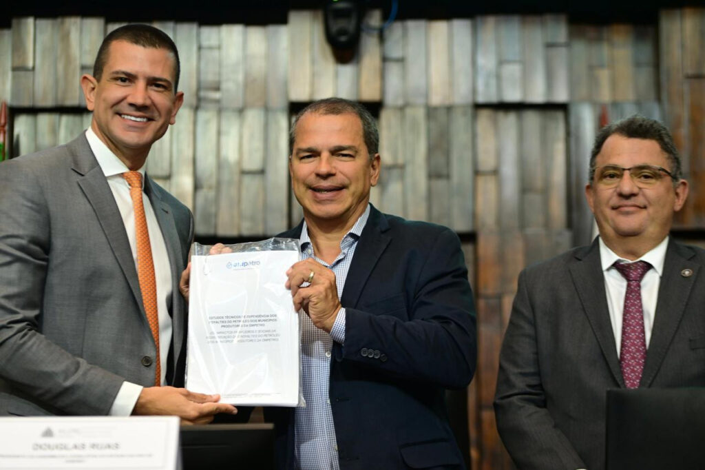 with 245351 Easy Resize.com