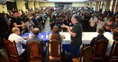 Em evento lotado, ex-governador Anthony Garotinho lança pré-candidatura ao governo do RJ pelo Republicanos