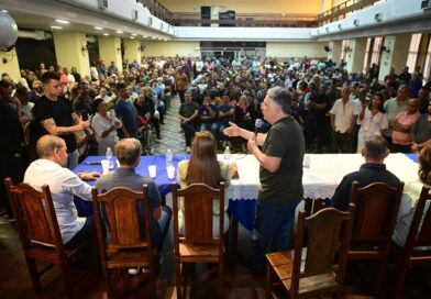 Em evento lotado, ex-governador Anthony Garotinho lança pré-candidatura ao governo do RJ pelo Republicanos