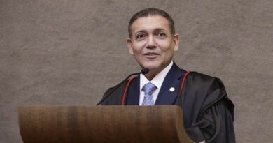 Ao tomar posse na Presidência do TSE, Nunes Marques defende a vontade soberana do povo nas urnas