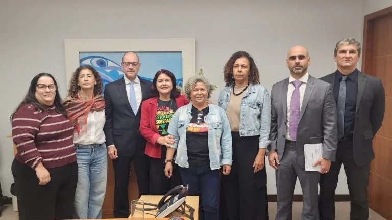 Governador Ricardo Couto anuncia pagamento do restante da recomposição salarial em nova reunião com Sepe-RJ