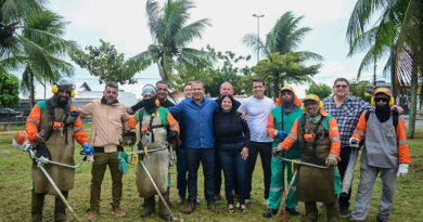Prefeito acompanha mutirão de limpeza em bairros de Campos