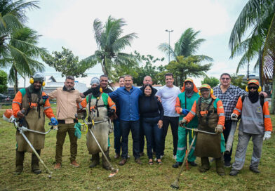 Prefeito acompanha mutirão de limpeza em bairros de Campos