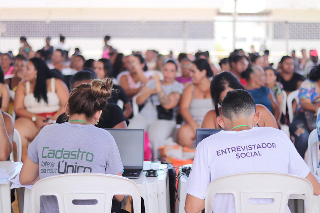 Inscrições para o Processo Seletivo da Assistência Social de Campos até esta quarta-feira. Salários até R$ 2.627,00. 1 with 245763 Easy Resize.com