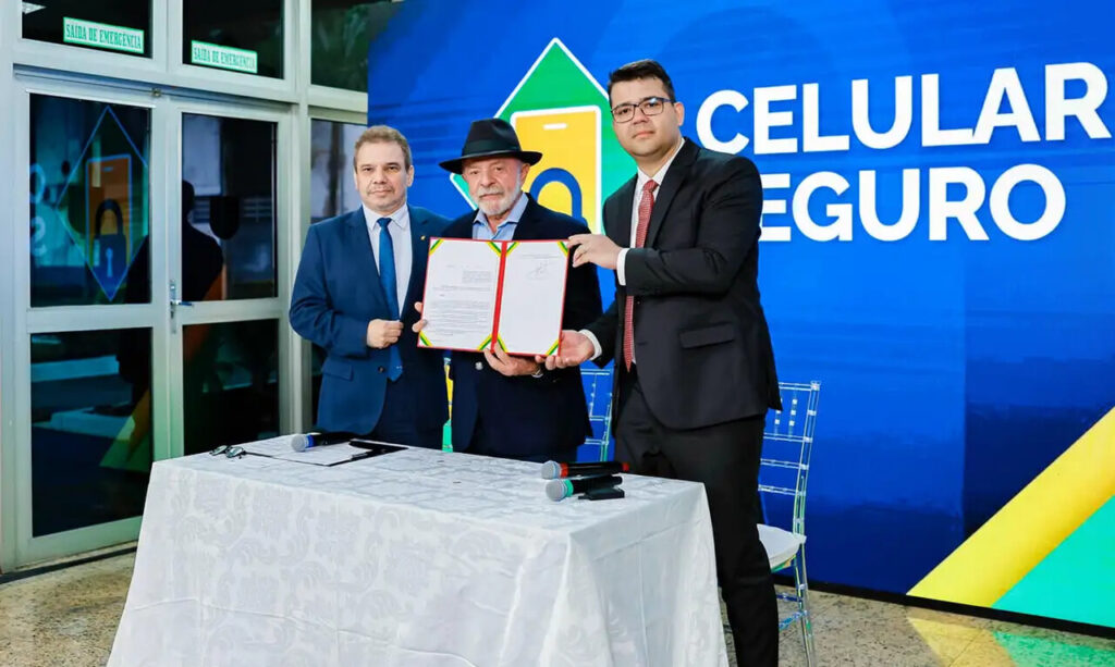 Lula cria plataforma para coibir roubos de celulares e vendas ilegais 1 Lula celular seguro