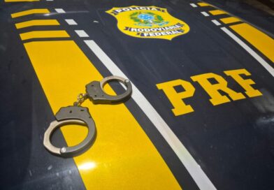 Colombiano é preso em Campos após oferecer almoço e PIX a policial