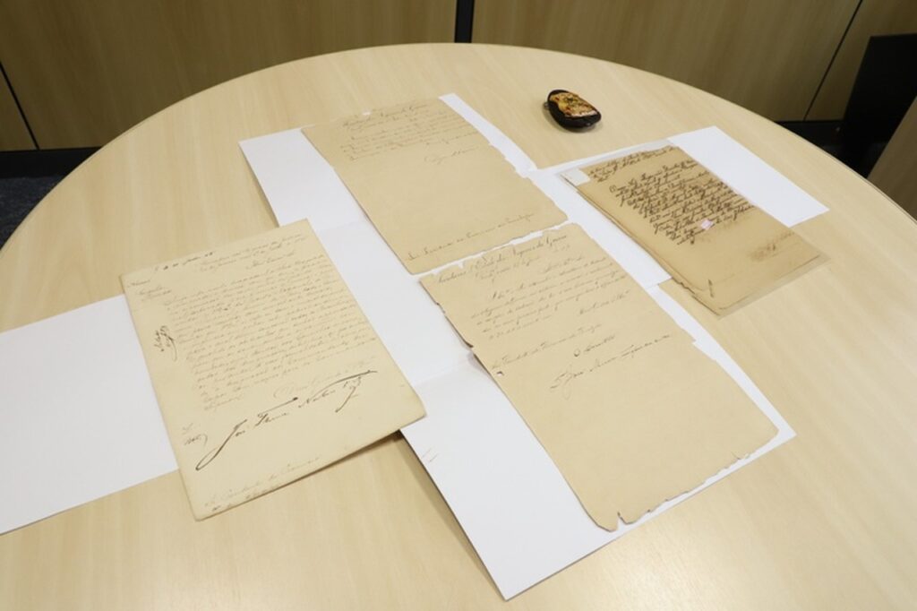 PF encontra documento, de 1876, assinado por Duque de Caxias que ia a leilão no Rio de Janeiro 1 PF documento histórico de Duque de Caxias