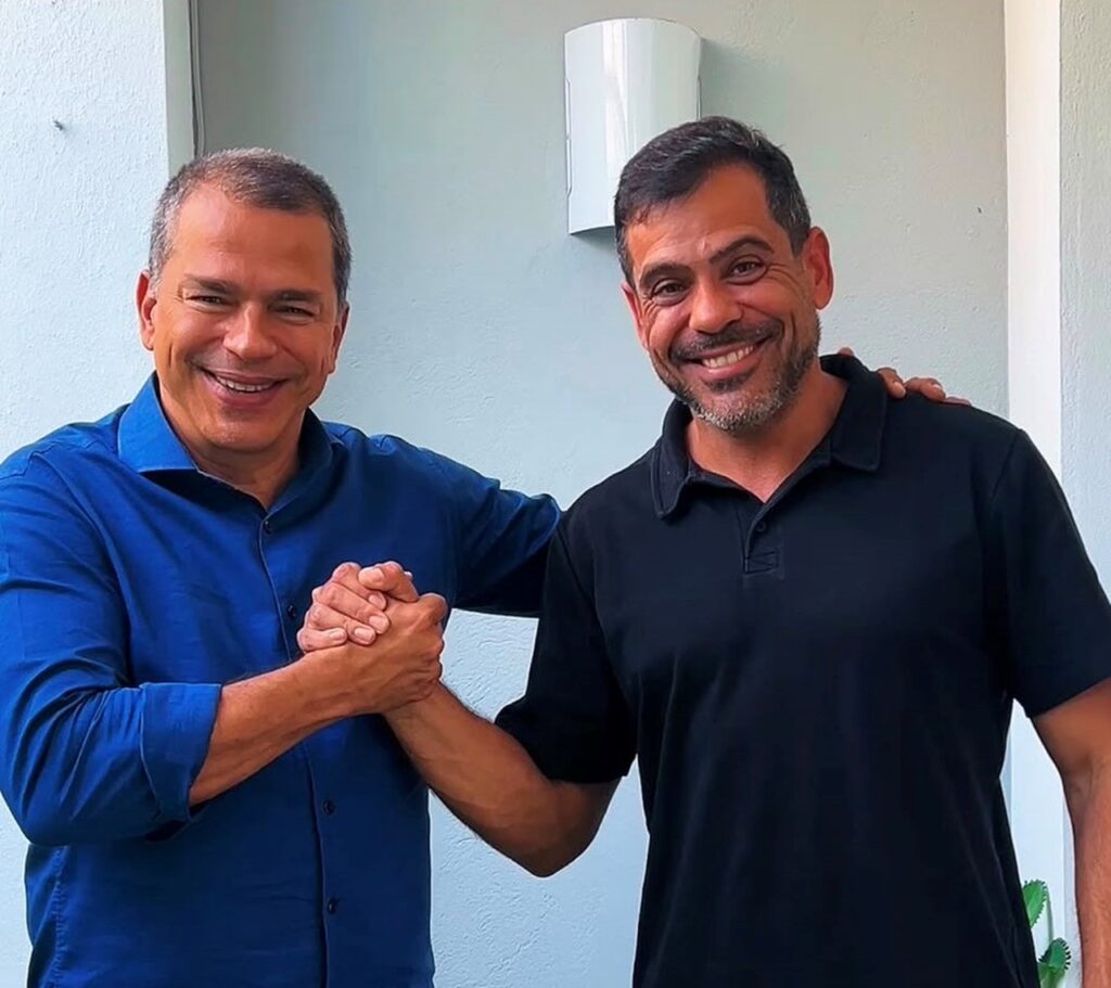 Frederico Paes destaca importância da reeleição de Bruno Dauaire para o futuro do grupo político 1 Prefeito Frederico Paes e deputado Bruno Dauaire
