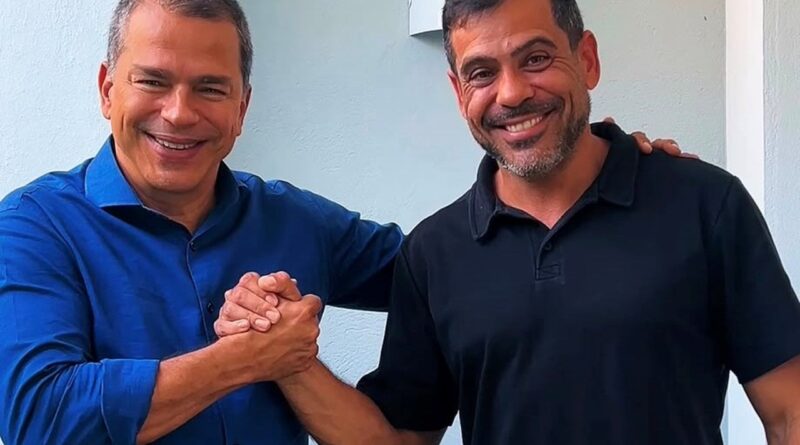 Prefeito Frederico Paes e deputado Bruno Dauaire