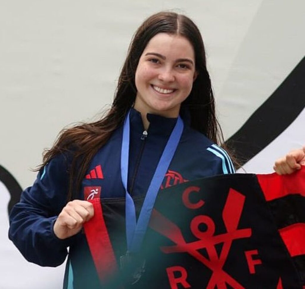 Nadadora do Flamengo Nicole de Thuin vai em busca de novas medalhas no Campeonato Brasileiro Juvenil de Inverno de Natação 1 WhatsApp Image 2026 06 12 at 08.28.55 Easy Resize.com