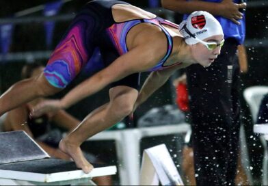 Nicole de Thuin conquistou medalha de ouro no revezamento  4x100m livre,  no Campeonato Brasileiro Interclubes Juvenil de Natação