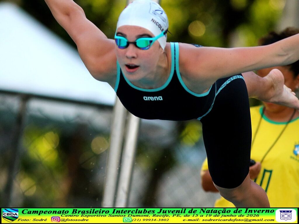 Nadadora Nicole conquista 5 medalhas, sendo 3 de ouro no Campeonato Brasileiro Interclubes Juvenil de Natação, em Recife 1 WhatsApp Image 2026 06 20 at 11.53.49 Easy Resize.com