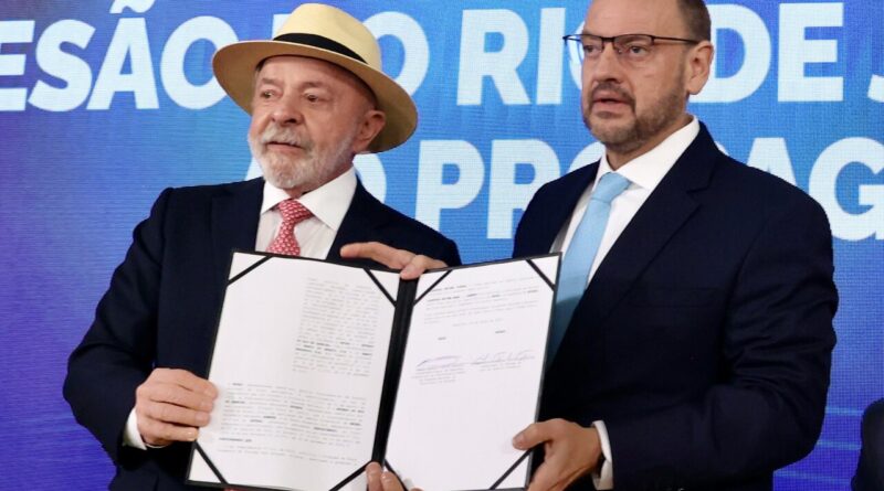 Presidente Lula e o governador em exercício Ricardo Couto assinatura Propag