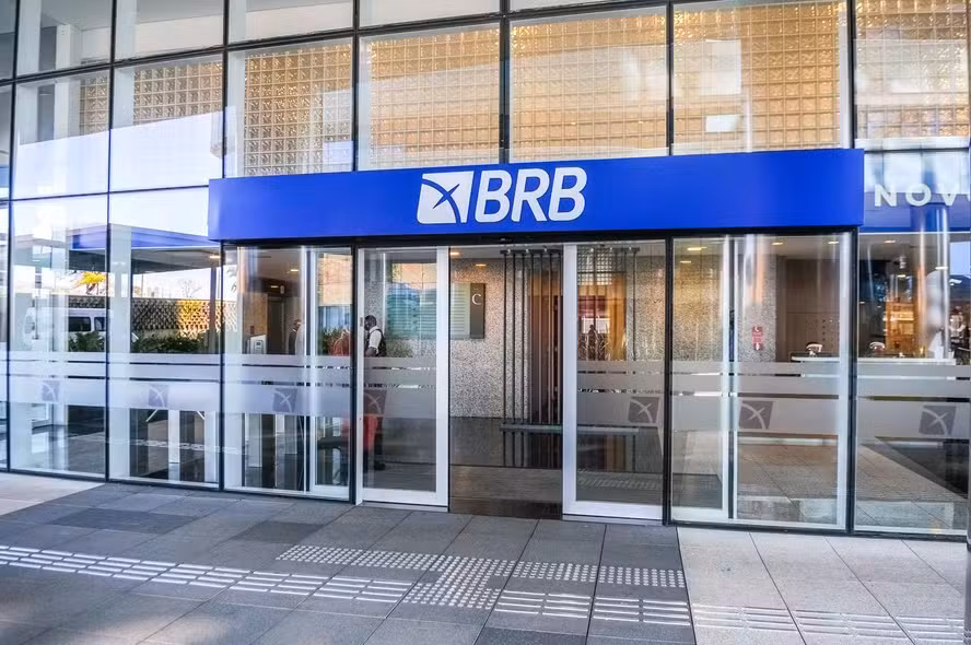 MP faz buscas no BRB, governo do DF e no PicPay em operação que apura descontos irregulares nos salários de servidores