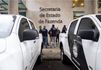 Empresas suspeitas de emitir R$ 300 milhões em notas fiscais sem atividade real são alvo de operação da Sefaz RJ