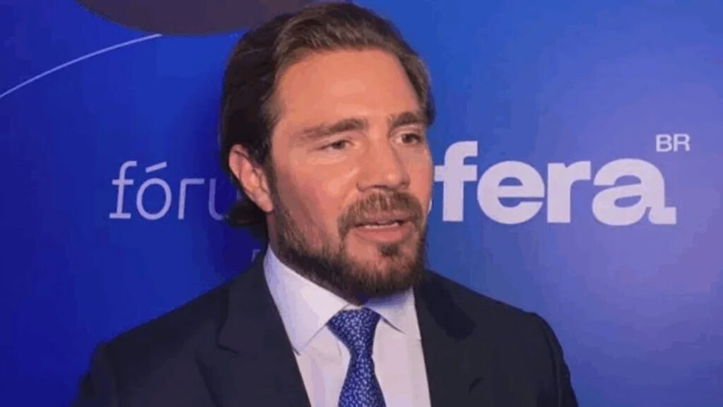 'Noite das astronautas' de Vorcaro tinha mulheres fantasiadas para entreter convidados e custou R$ 3,7 milhões 1 Banqueiro Daniel Vorcaro
