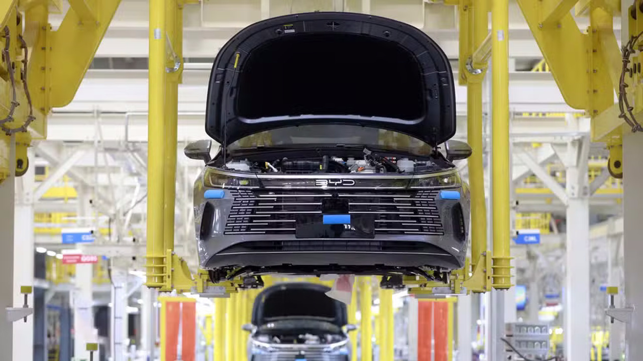 Carros elétricos chineses disparam no Brasil e derrubam preços de novos e usados