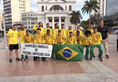 Seleção Brasileira de Futebol Unificado retorna a Campos e é recebida com festa após título da Copa do Mundo