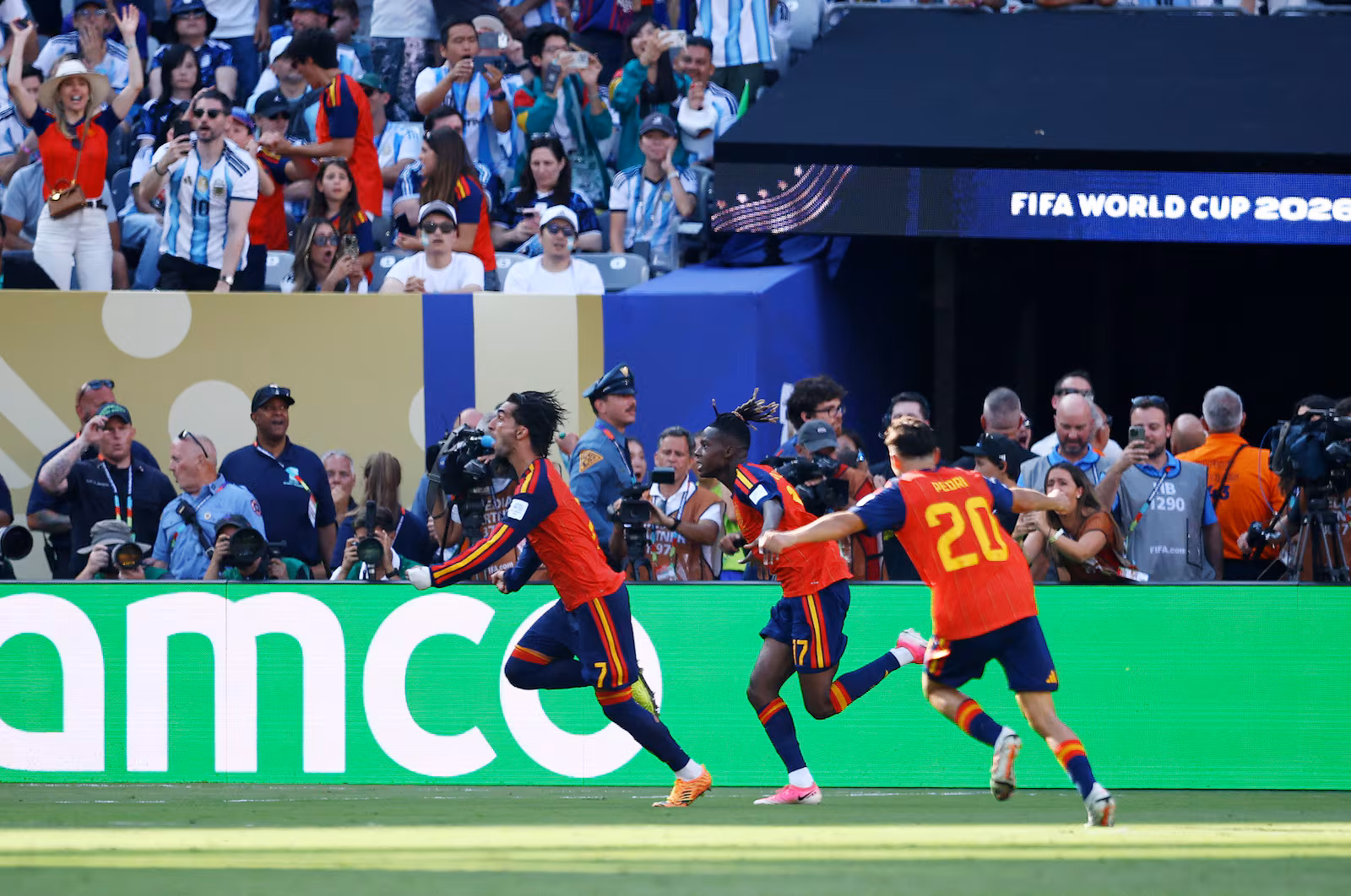 Espanha domina, bate Argentina na prorrogação e é bicampeã da Copa do Mundo