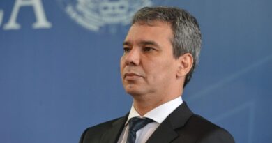 Força-tarefa apura se mais de mil postos de combustíveis do RJ têm conexão com o crime organizado, diz ministro