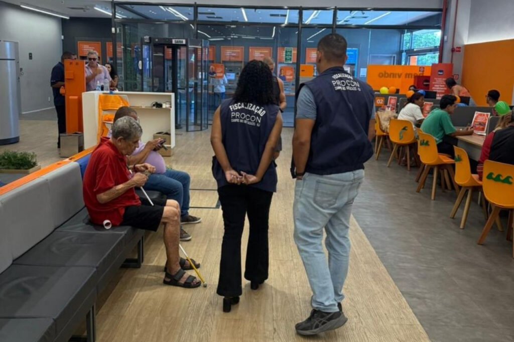 Procon Campos orienta consumidores sobre tarifas bancárias e cobranças em contas 1 with 248172 Easy Resize.com