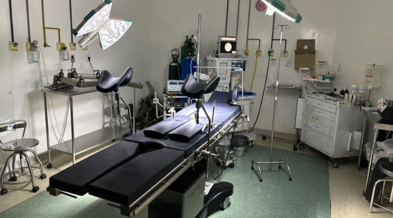 Hospital Ferreira Machado recebe novas mesas cirúrgicas