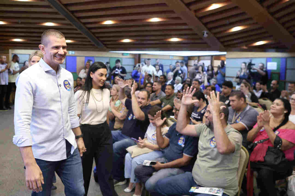 Douglas Ruas critica gastos com festas e defende mais investimentos no apoio às mães atípicas 1 Douglas Ruas