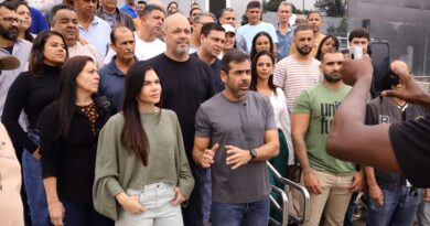 Bruno Dauaire inicia campanha com doação de sangue e convoca outros candidatos