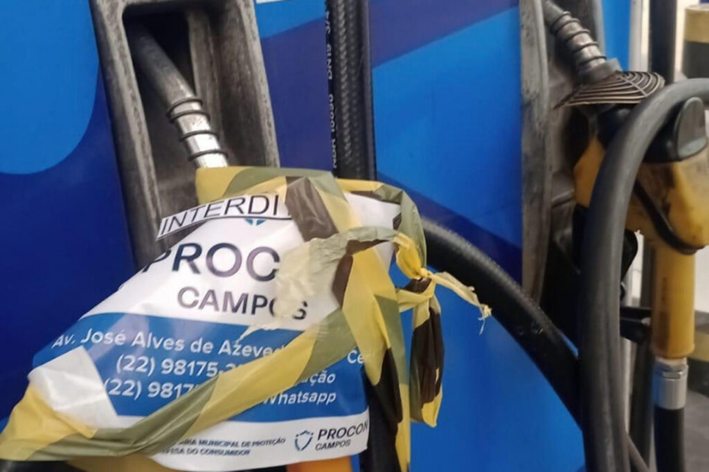 Procon Campos autua posto de combustíveis após fiscalização identificar irregularidade 1 Procon Campos autua posto de combustíveis