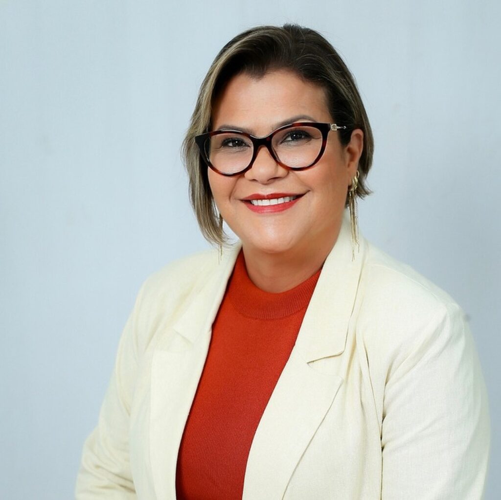 Francimara Barbosa Lemos, ex-prefeita de São Francisco