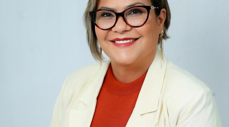 Francimara consolida candidatura e ganha força na reta final no Norte e Noroeste Fluminense 4 Francimara Barbosa Lemos, ex-prefeita de São Francisco
