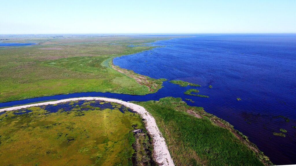 2,20 metros de poder: quem controla o nível da Lagoa Feia? 1 Lagoa Feia em Campos dos Goytacazes
