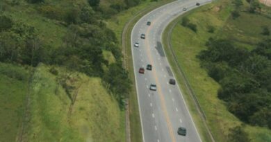 Concessionária aponta risco de desabamento do pavimento na principal rodovia de acesso à Região dos Lagos Via Lagos risco de desabamento