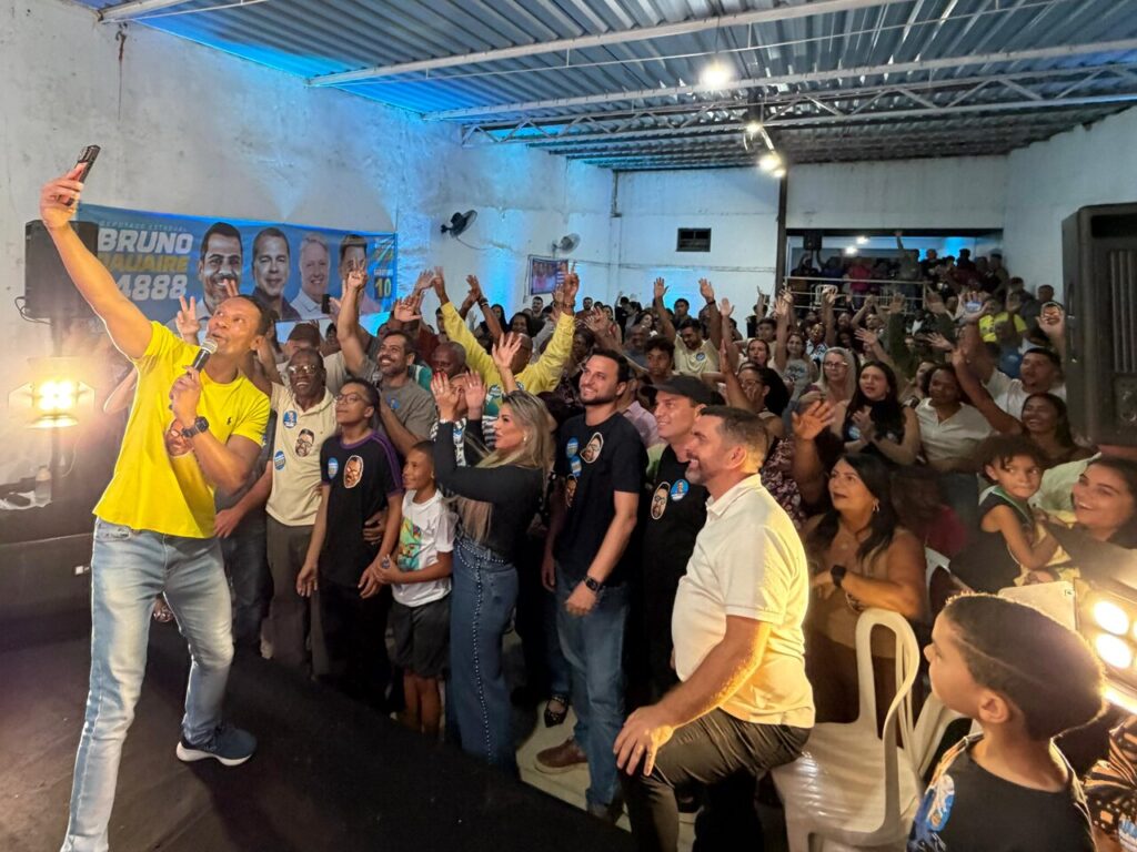 Mesmo sob chuva, Parque Guarus lotou com Bruno e Tassiana 1 Bruno Dauaire em Guarus