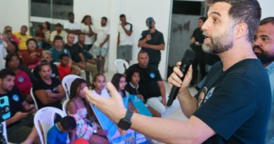 Candidato a federal Wladimir Garotinho percorre distritos de São João da Barra ao lado do candidato Hygor Barcelos Wladimir em campanha em SJB