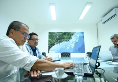 Prefeito Frederico Paes defende vigilância sobre royalties e cobra previsibilidade de investimentos da Petrobras Frederico Paes defende vigilância sobre royalties e cobra previsibilidade de investimentos da Petrobras