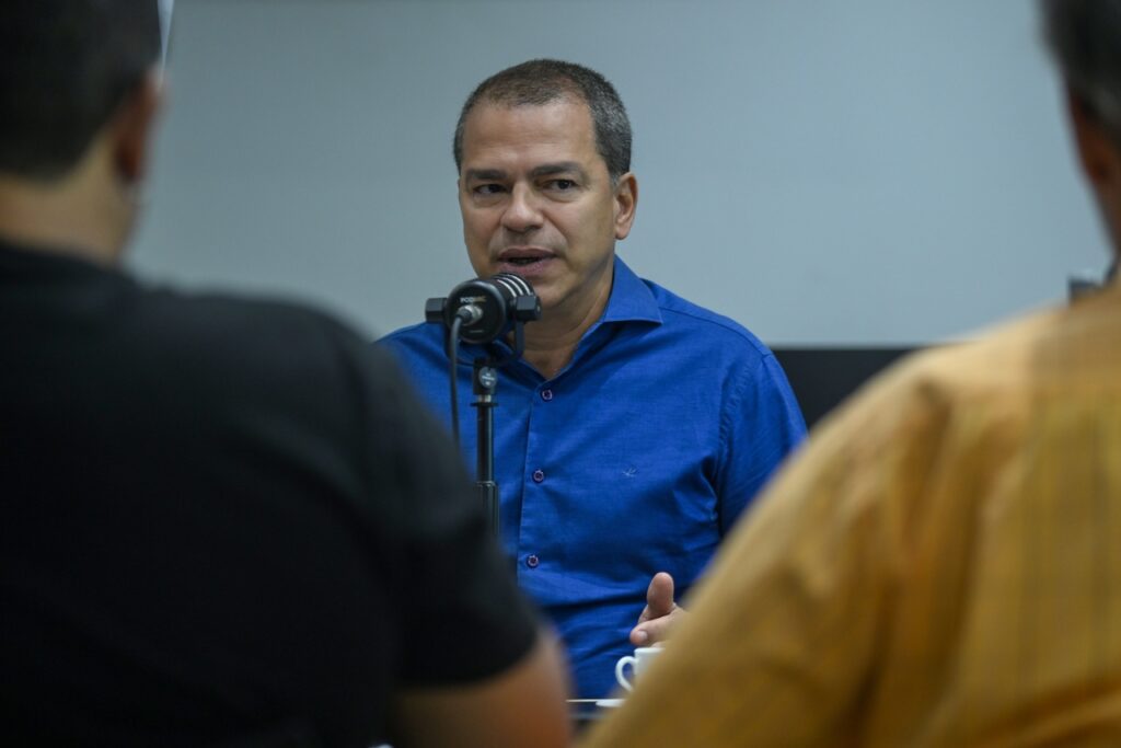 Frederico Paes declara apoio a Flávio Bolsonaro no segundo turno e afirma: “Meu partido é Campos” 1 WhatsApp Image 2026 10 17 at 21.12.19 Easy Resize.com